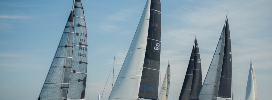 QUARTA EDIZIONE DELLA COPPA D’AUTUNNO DEL CV BARI  RADICCI SAILING CUP  15 ottobre 2023 – 19 novembre 2022 QUARTA EDIZIONE DELLA COPPA D’AUTUNNO DEL CV BARI  RADICCI SAILING CUP  15 ottobre 2023 – 19 novembre 2022