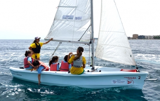 CORSI DI VELA ESTIVI PER BAMBINI E RAGAZZI DA 6 A 13 ANNI DAL 9 GIUGNO AL 1° AGOSTO.  “Dove i sogni prendono il largo”