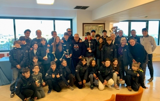 CAMPIONATO ZONALE OPTIMIST: IL PODIO JUNIORES AGLI ATLETI DEL CIRCOLO NELLA TAPPA ORGANIZZATA DAL CC BARION
