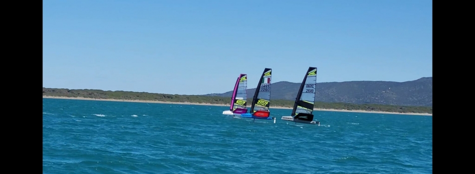 TUTTI I RISULTATI DEL FINE SETTIMANA TRA DEBUTTO NELLE CLASSI FOIL, REGATA NAZIONALE ITALIA CUP DI ILCA AD OSTIA E TROFEO OPTISUD PER LA SQUADRA OPTIMIST DEL CV BARI. TUTTI I RISULTATI DEL FINE SETTIMANA TRA DEBUTTO NELLE CLASSI FOIL, REGATA NAZIONALE ITALIA CUP DI ILCA AD OSTIA E TROFEO OPTISUD PER LA SQUADRA OPTIMIST DEL CV BARI.