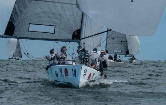 “EUZ 2” vince il Campionato Italiano Open Platu 25 a Senigallia: quattordicesimo titolo per l’equipaggio di Francesco Lanera (CV Bari).